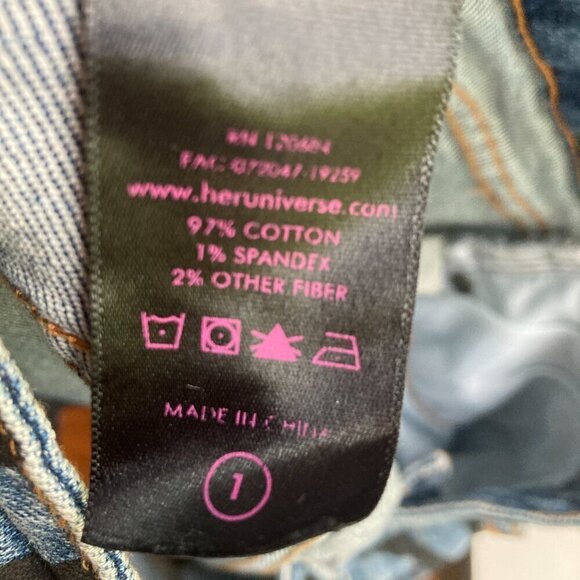 Harley Quinn Birds Of Prey DC Comics  Destructed Hi-Rise Shorts size 1-XS - Picture 9 of 9